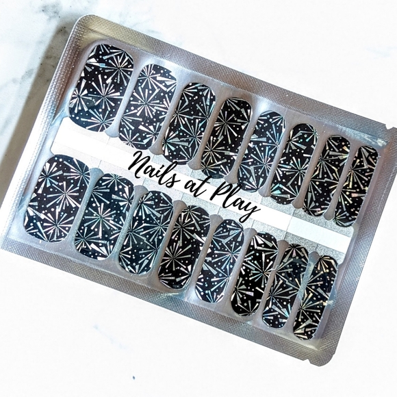 5 for $15 Nail Wraps- Razzle Dazzle - Picture 1 of 5